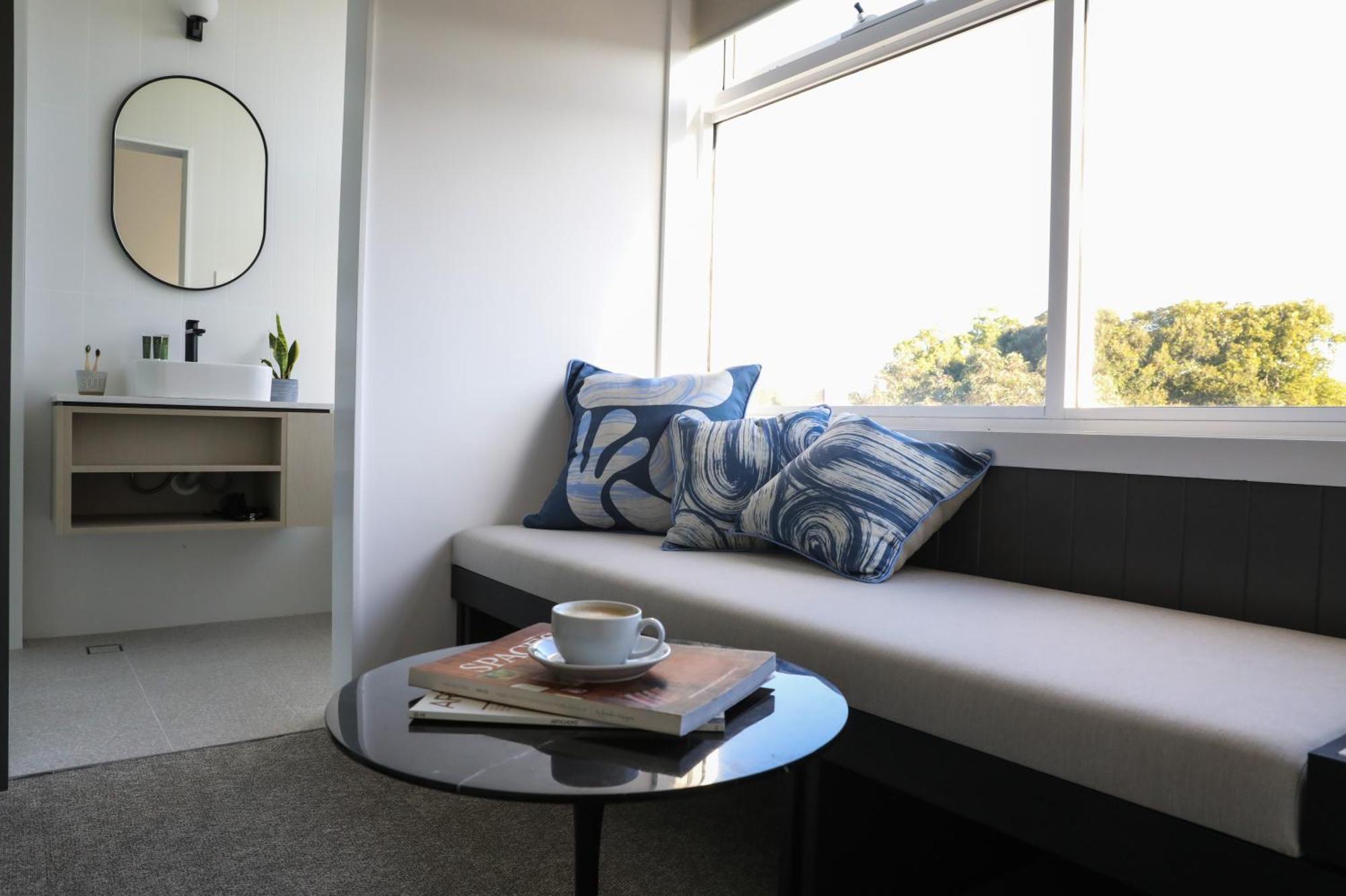 Barrys Beach Road Hotel Sydney Exteriör bild